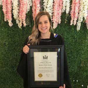 Meet your Posher, Alissa